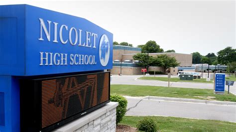 Nicolet High School employee arrested on suspicion of sexual。